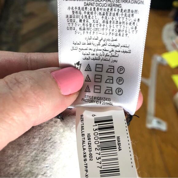 BCBGMAXAZRIA Masha Knit Kimono Merino Wool Blend Oversized V-Neck Sweater - XS - Picture 15 of 15